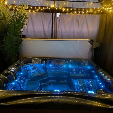 Secret Gem 1 Bed Garden Flat Private Luxury Hot Tub Appartement Bournemouth Buitenkant foto