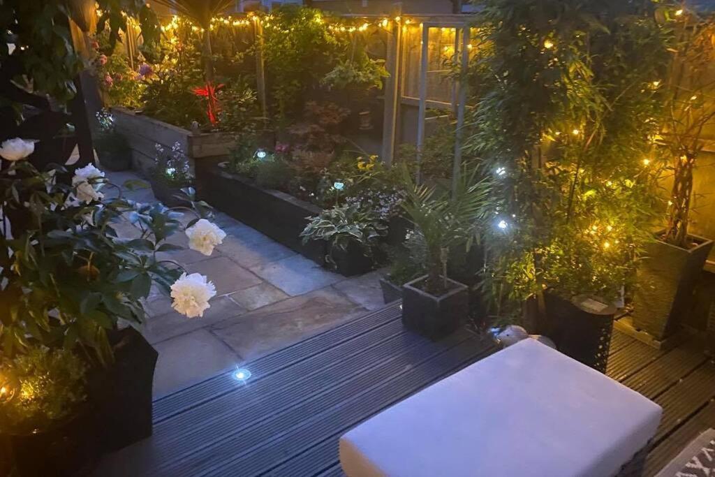 Secret Gem 1 Bed Garden Flat Private Luxury Hot Tub Appartement Bournemouth Buitenkant foto