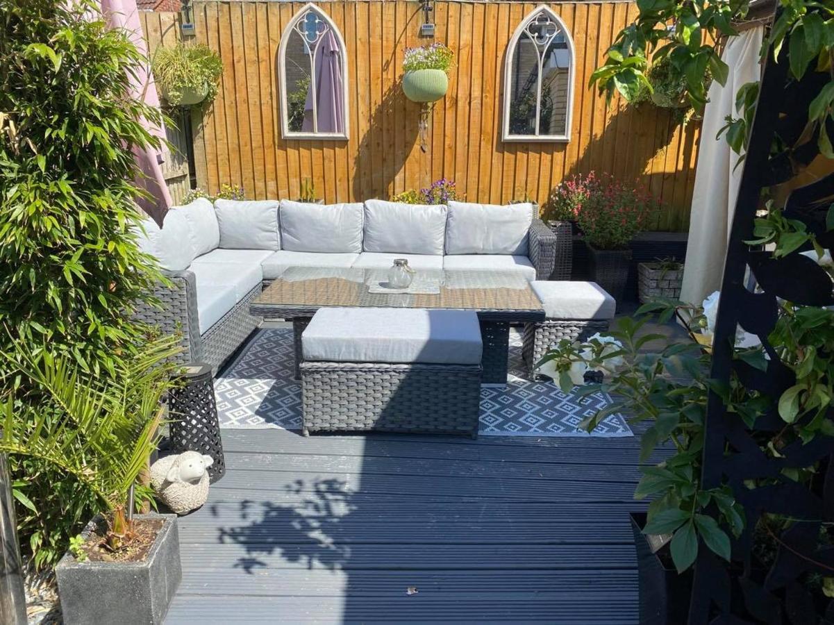 Secret Gem 1 Bed Garden Flat Private Luxury Hot Tub Appartement Bournemouth Buitenkant foto