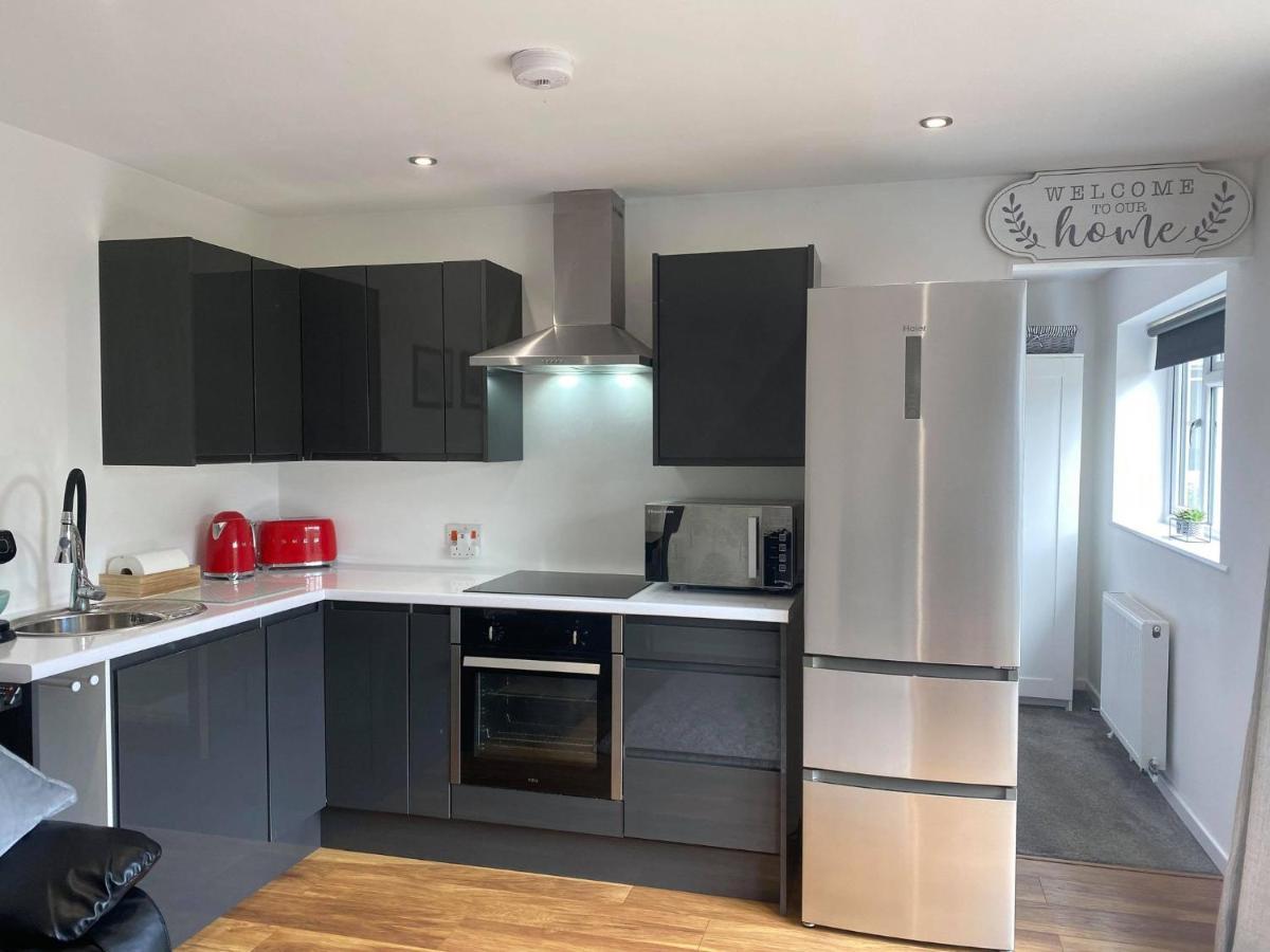 Secret Gem 1 Bed Garden Flat Private Luxury Hot Tub Appartement Bournemouth Buitenkant foto