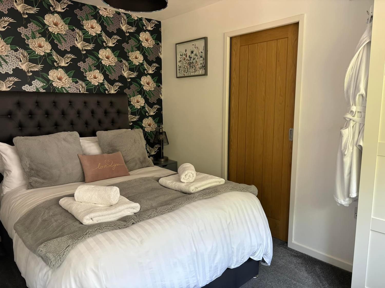 Secret Gem 1 Bed Garden Flat Private Luxury Hot Tub Appartement Bournemouth Buitenkant foto